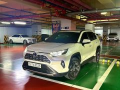 Сүрөт унаа Toyota RAV4