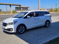 Photo of the vehicle Kia Carnival