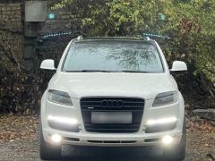 Сүрөт унаа Audi Q7