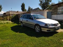 Фото авто Toyota Avensis