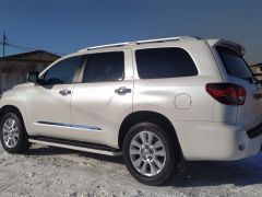 Фото авто Toyota Sequoia