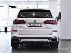 Photo of the vehicle BMW X5