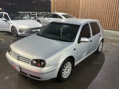 Фото авто Volkswagen Golf