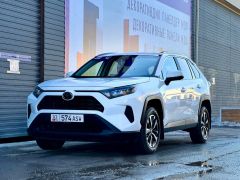 Сүрөт унаа Toyota RAV4