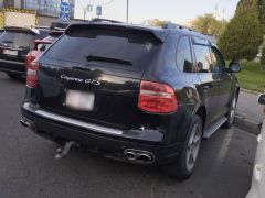 Photo of the vehicle Porsche Cayenne