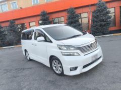 Photo of the vehicle Toyota Vellfire