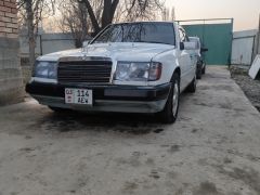 Сүрөт унаа Mercedes-Benz W124