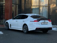 Photo of the vehicle Kia Stinger