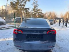 Фото авто Tesla Model 3