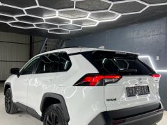 Сүрөт унаа Toyota RAV4