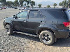 Photo of the vehicle Toyota Fortuner