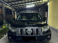 Сүрөт унаа Toyota Land Cruiser Prado