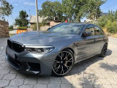 Фото авто BMW M5