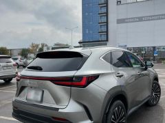 Photo of the vehicle Lexus NX