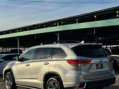 Сүрөт унаа Toyota Highlander