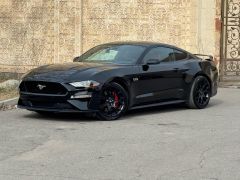 Photo of the vehicle Ford Mustang