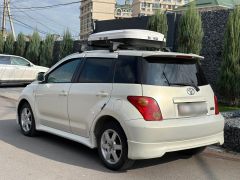 Photo of the vehicle Toyota Ist