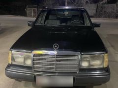 Photo of the vehicle Mercedes-Benz W124