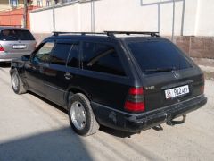 Сүрөт унаа Mercedes-Benz W124