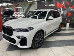 Фото авто BMW X7