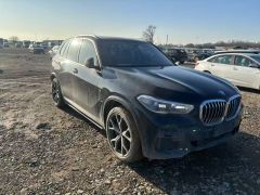 Photo of the vehicle BMW X5