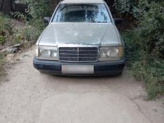 Сүрөт унаа Mercedes-Benz W124