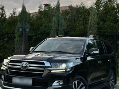 Фото авто Toyota Land Cruiser