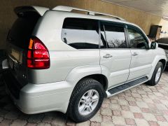 Photo of the vehicle Lexus GX