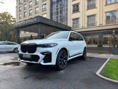 Photo of the vehicle BMW X7