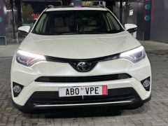 Сүрөт унаа Toyota RAV4