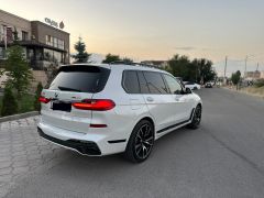 Photo of the vehicle BMW X7