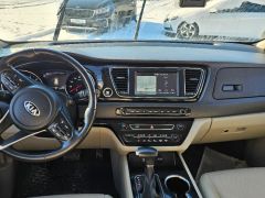 Сүрөт унаа Kia Carnival