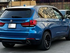 Photo of the vehicle BMW X5