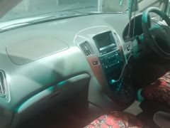 Сүрөт унаа Toyota Harrier