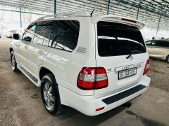 Photo of the vehicle Toyota Land Cruiser