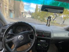 Сүрөт унаа Volkswagen Golf