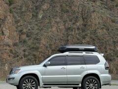 Photo of the vehicle Lexus GX