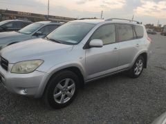 Сүрөт унаа Toyota RAV4