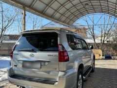 Photo of the vehicle Lexus GX