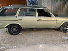 Сүрөт унаа Mercedes-Benz W123