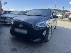 Сүрөт унаа Toyota Prius c