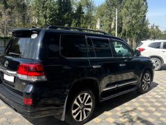 Сүрөт унаа Toyota Land Cruiser