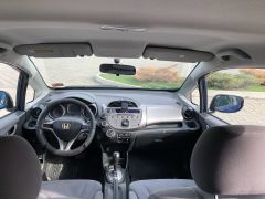 Photo of the vehicle Honda Fit