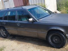 Photo of the vehicle Mercedes-Benz W124