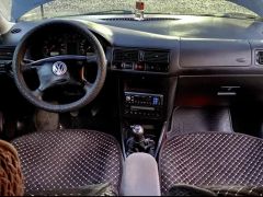 Фото авто Volkswagen Golf