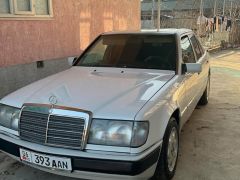 Фото авто Mercedes-Benz W124