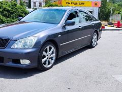 Сүрөт унаа Toyota Crown