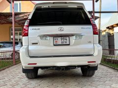 Photo of the vehicle Lexus GX