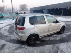 Сүрөт унаа Mazda Demio