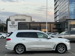 Фото авто BMW X7